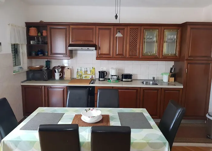 Krizanac Apartment *